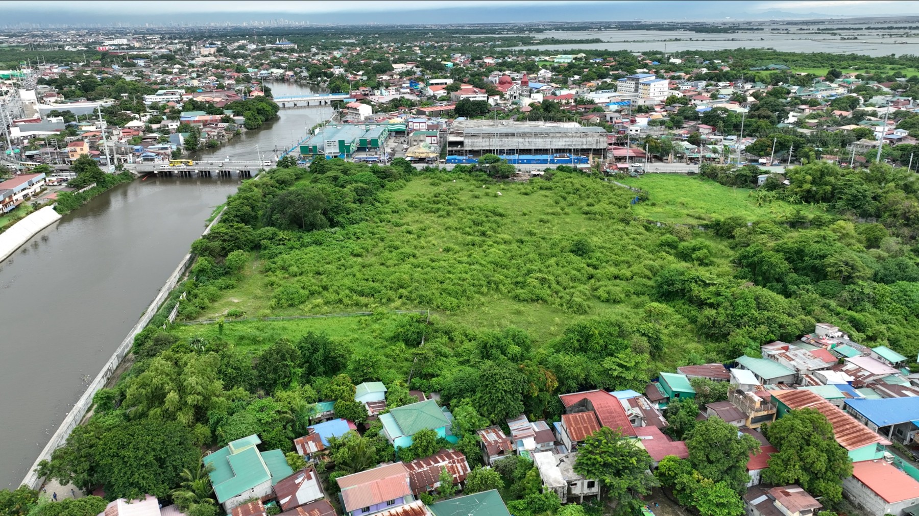 Reverse aerial perspective